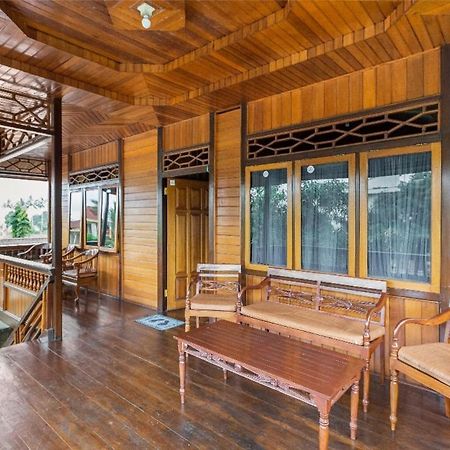 Villa Anjung Balak Чісаруа Екстер'єр фото